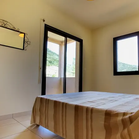 Сasa de vacaciones Sci Albellu Sagone (Corsica)